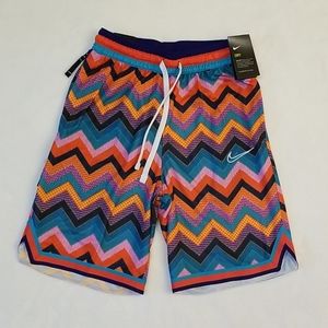 Men's XS Loose Fit Nike athletic short